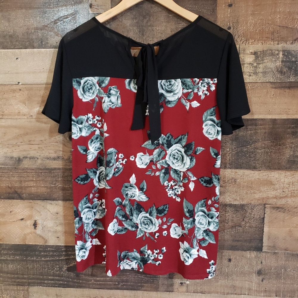 Faith and joy of Los Angeles sheer shoulder top - Picture 2 of 8